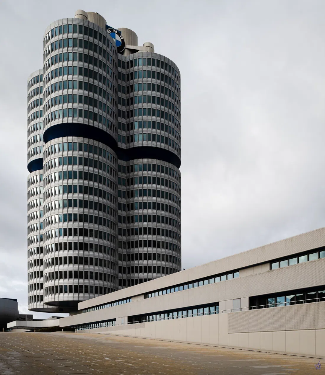 BMW Group Plant Munich (production tour), Frankfurt