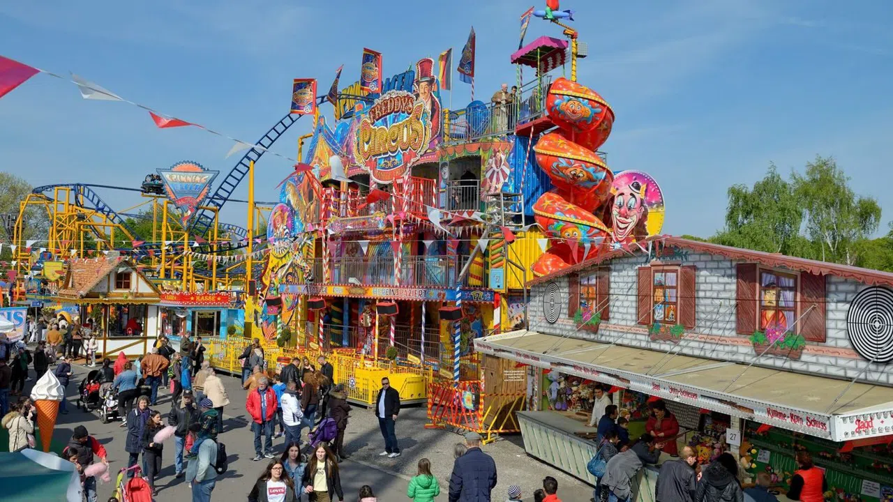 Frankfurt's Spring Fair Is Centuries Older Than Oktoberfest
