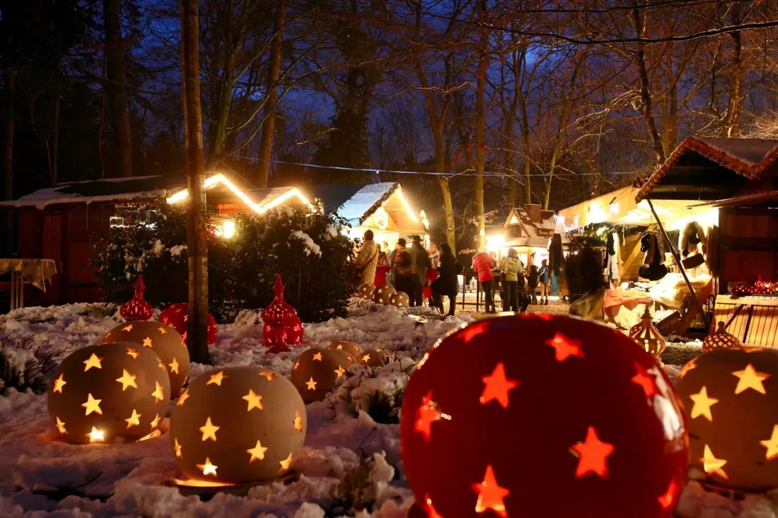 Sachsenhäuser Weihnachtsmarkt am Goetheturm, Frankfurt