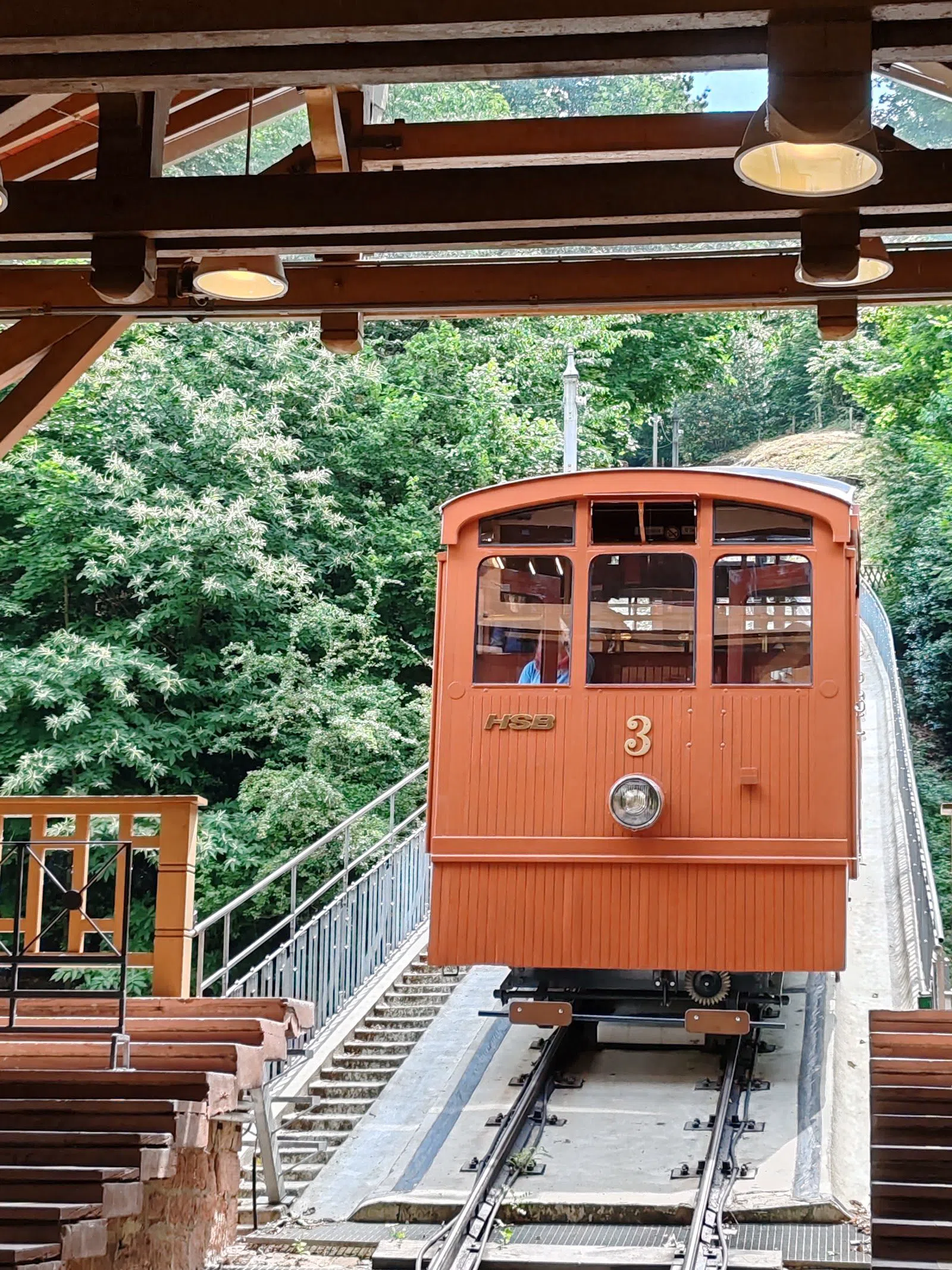 Heidelberger Bergbahn, Frankfurt